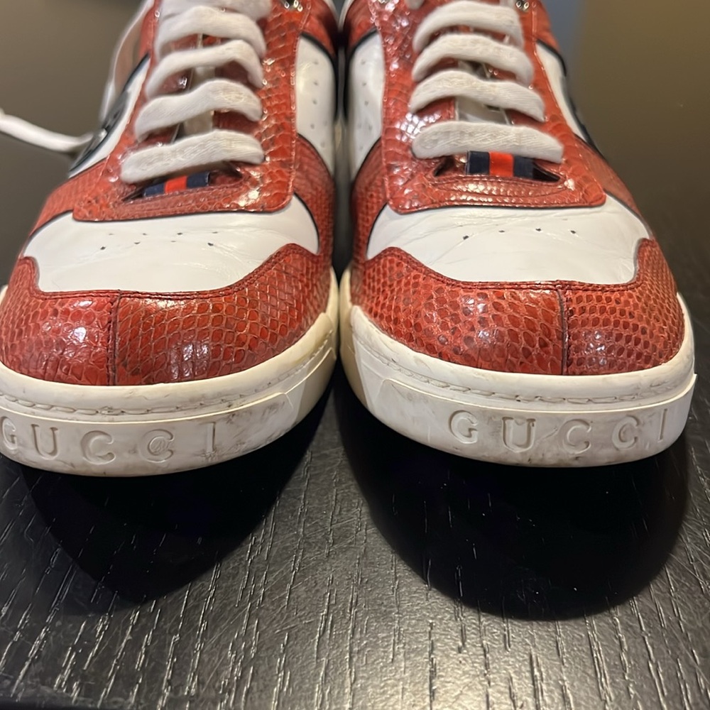 Gucci Interlocking G Logo Red and White Sneakers - Picture 7 of 7